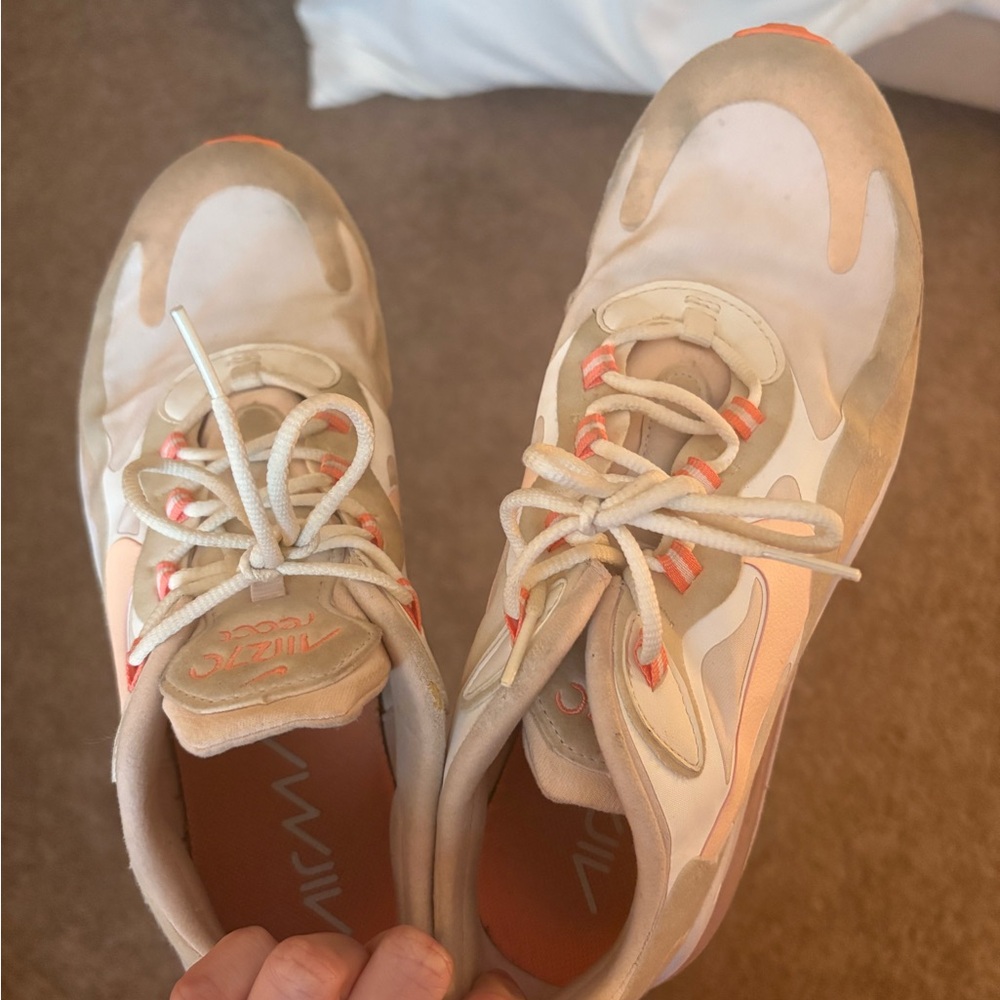 Nike Cream and Coral Athletic Shoes